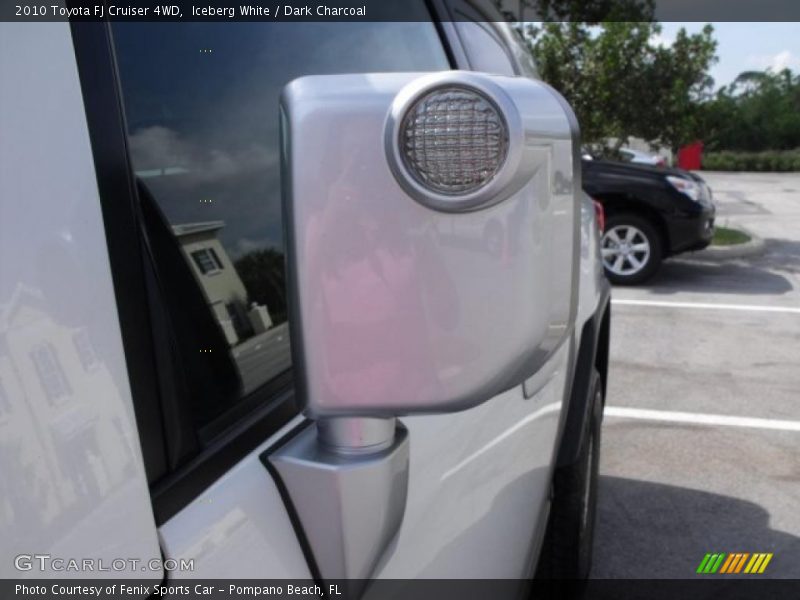 Iceberg White / Dark Charcoal 2010 Toyota FJ Cruiser 4WD