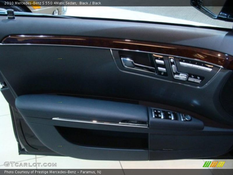 Black / Black 2010 Mercedes-Benz S 550 4Matic Sedan