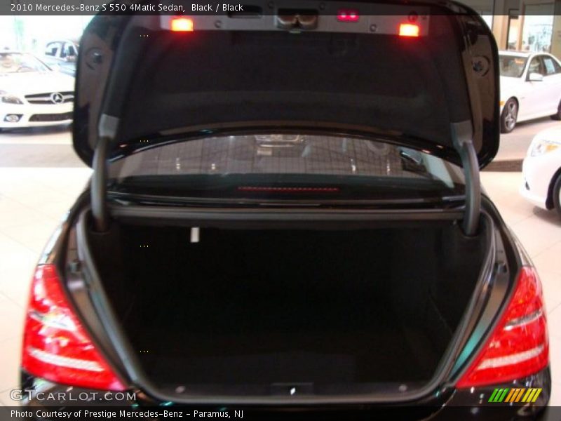 Black / Black 2010 Mercedes-Benz S 550 4Matic Sedan