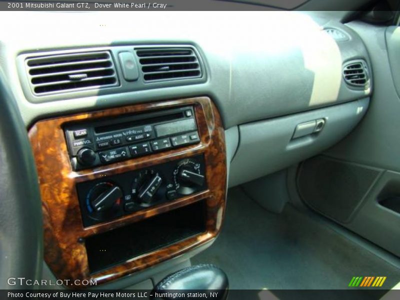 Dover White Pearl / Gray 2001 Mitsubishi Galant GTZ