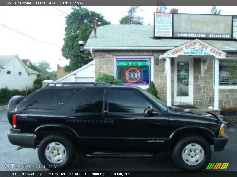 Black / Ebony 1995 Chevrolet Blazer LS 4x4
