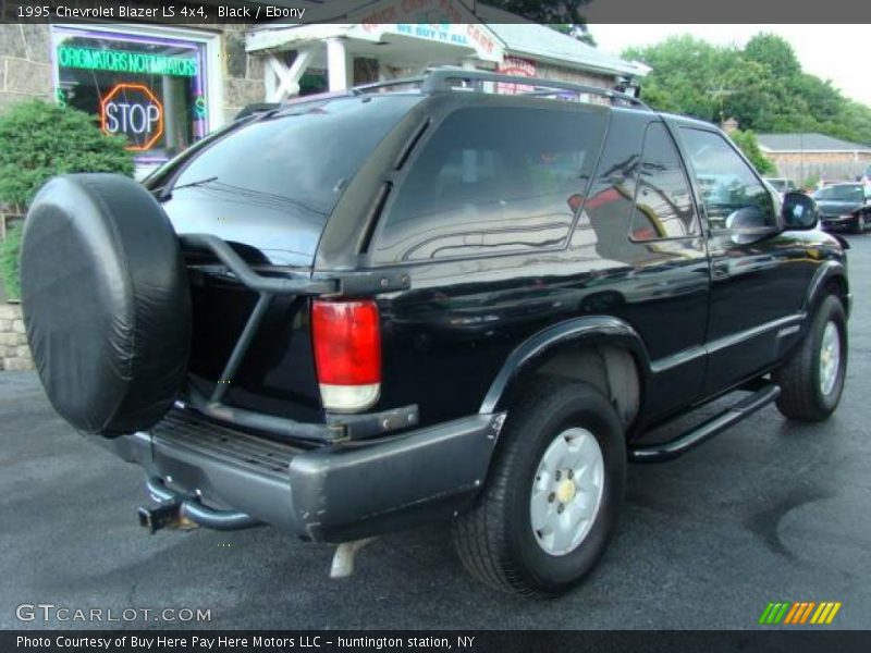 Black / Ebony 1995 Chevrolet Blazer LS 4x4
