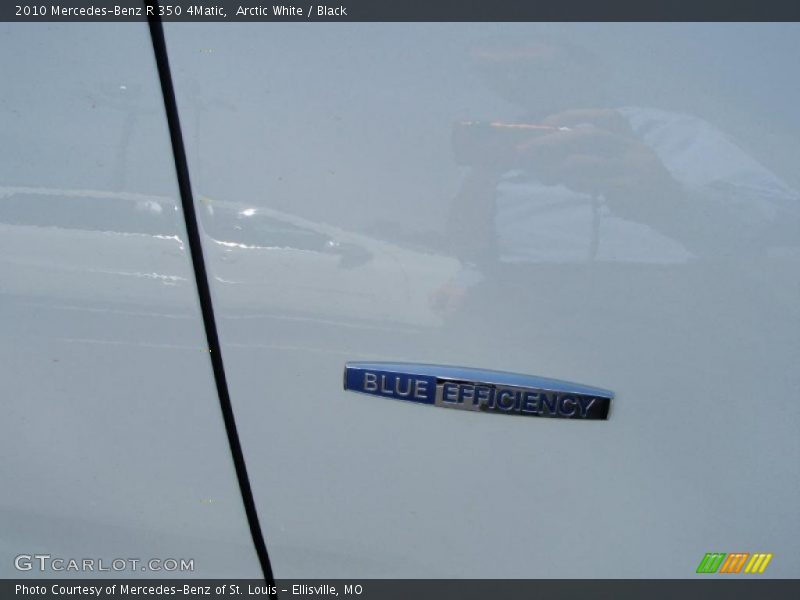 Arctic White / Black 2010 Mercedes-Benz R 350 4Matic
