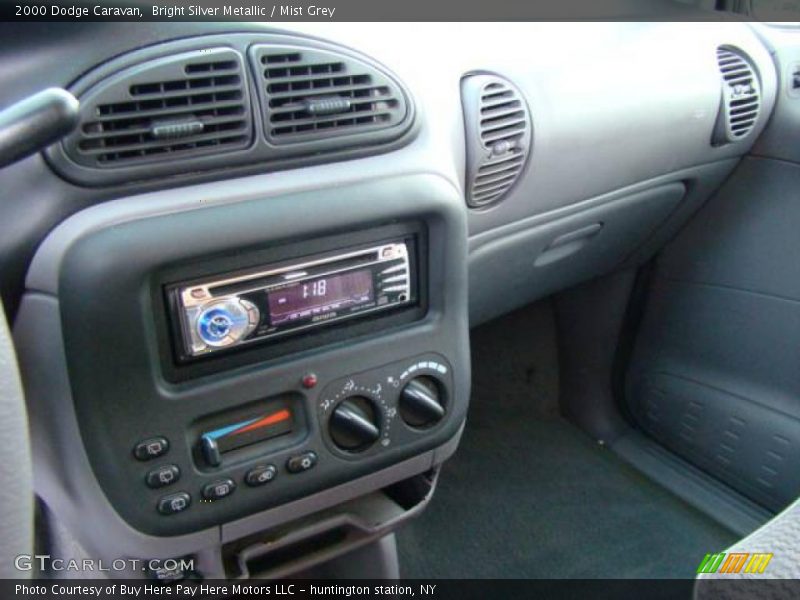 Bright Silver Metallic / Mist Grey 2000 Dodge Caravan