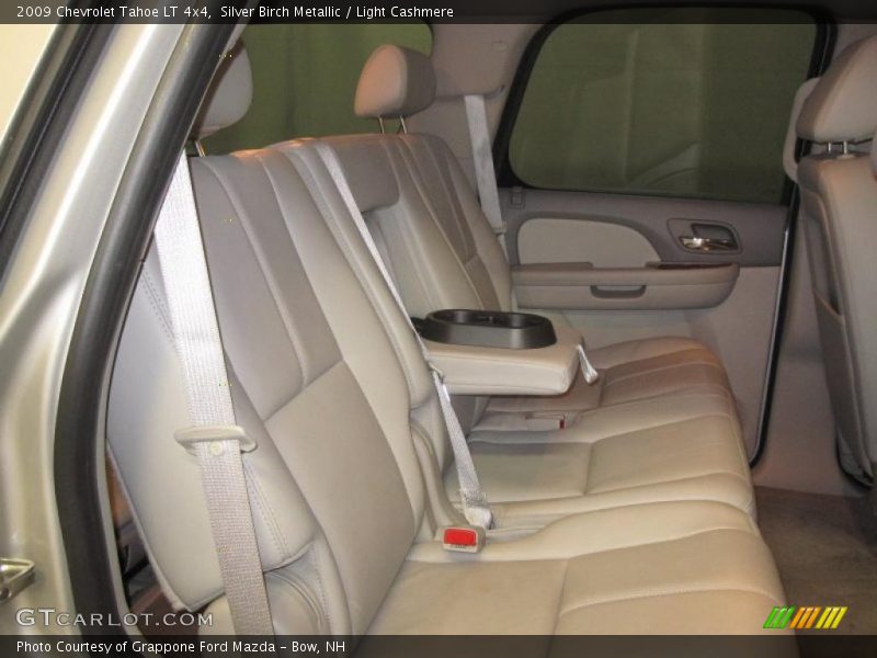 Silver Birch Metallic / Light Cashmere 2009 Chevrolet Tahoe LT 4x4