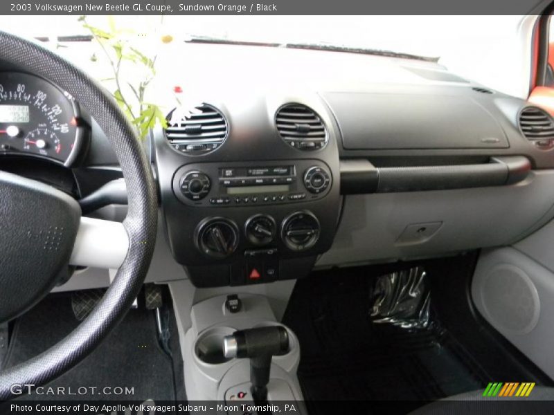 Sundown Orange / Black 2003 Volkswagen New Beetle GL Coupe