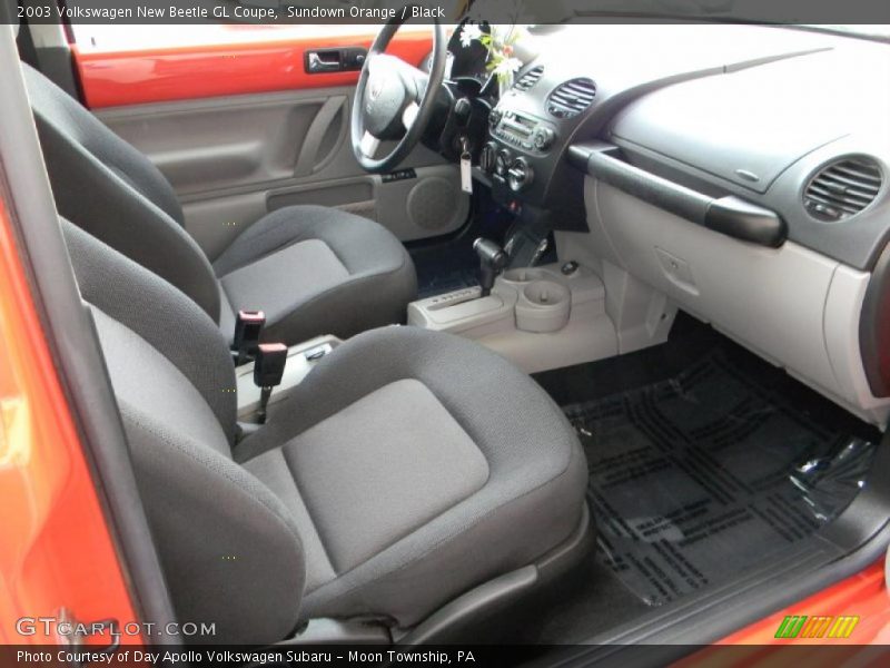 Sundown Orange / Black 2003 Volkswagen New Beetle GL Coupe