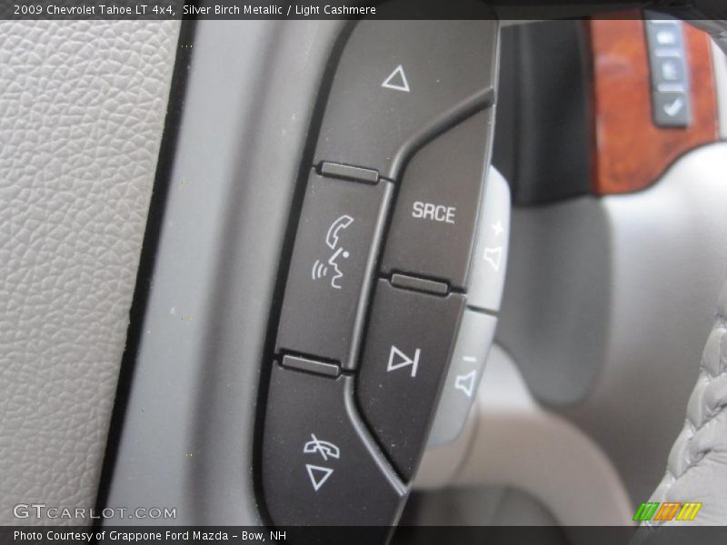 Silver Birch Metallic / Light Cashmere 2009 Chevrolet Tahoe LT 4x4