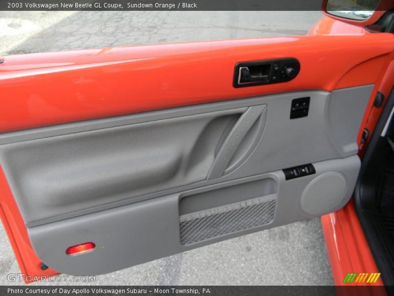 Sundown Orange / Black 2003 Volkswagen New Beetle GL Coupe