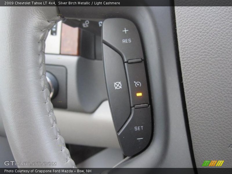 Silver Birch Metallic / Light Cashmere 2009 Chevrolet Tahoe LT 4x4