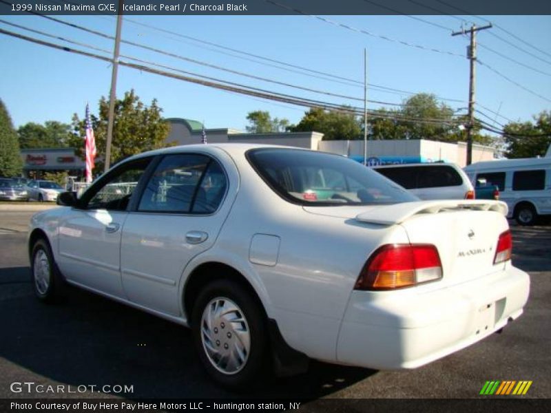 Icelandic Pearl / Charcoal Black 1999 Nissan Maxima GXE