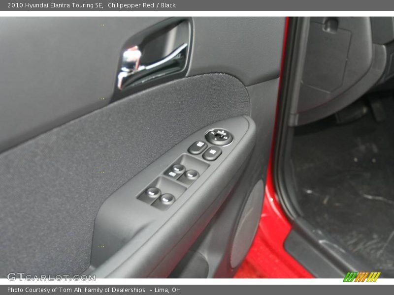 Chilipepper Red / Black 2010 Hyundai Elantra Touring SE