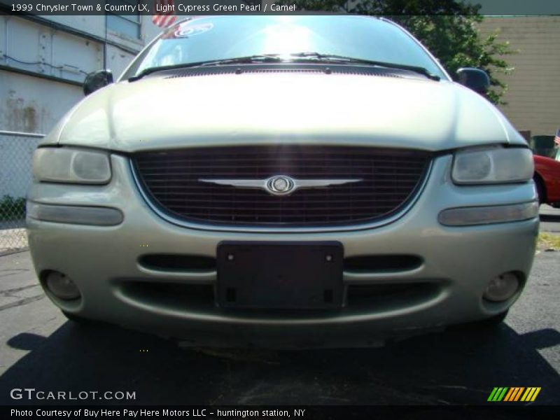 Light Cypress Green Pearl / Camel 1999 Chrysler Town & Country LX