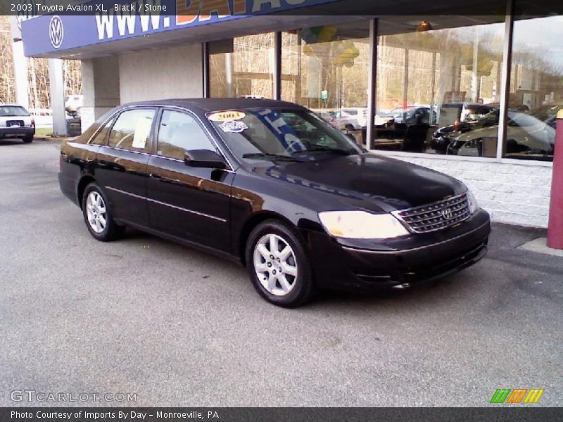 Black / Stone 2003 Toyota Avalon XL