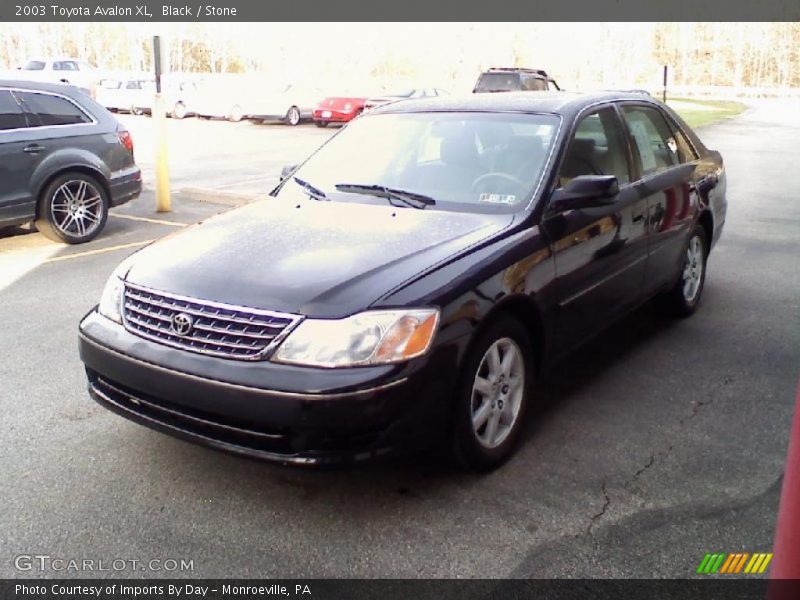 Black / Stone 2003 Toyota Avalon XL