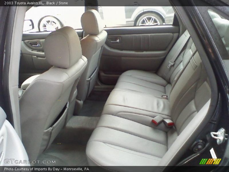 Black / Stone 2003 Toyota Avalon XL