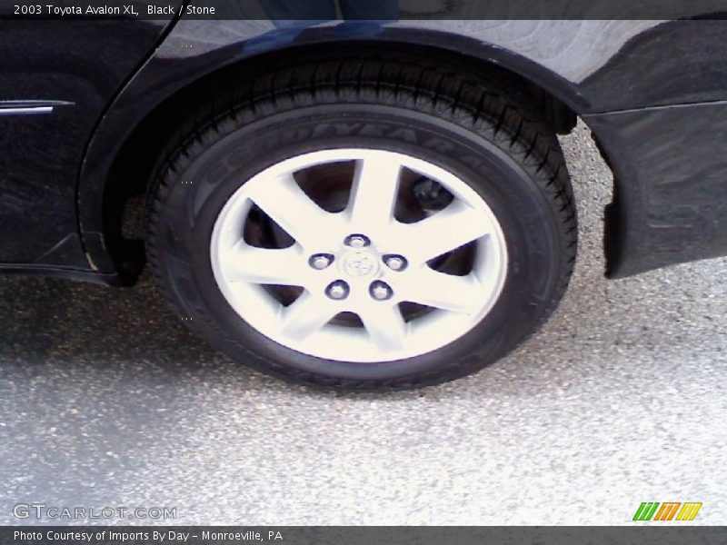 Black / Stone 2003 Toyota Avalon XL