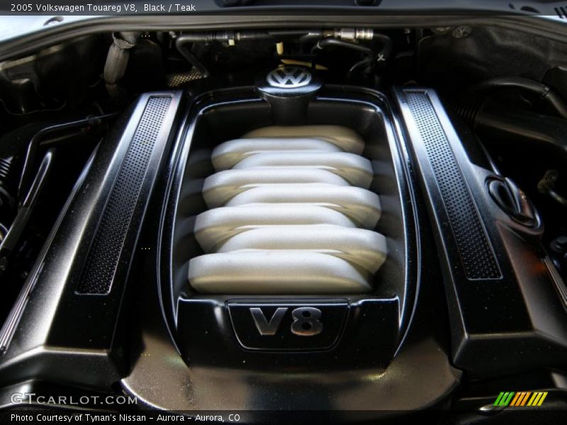 Black / Teak 2005 Volkswagen Touareg V8