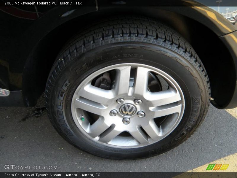 Black / Teak 2005 Volkswagen Touareg V8
