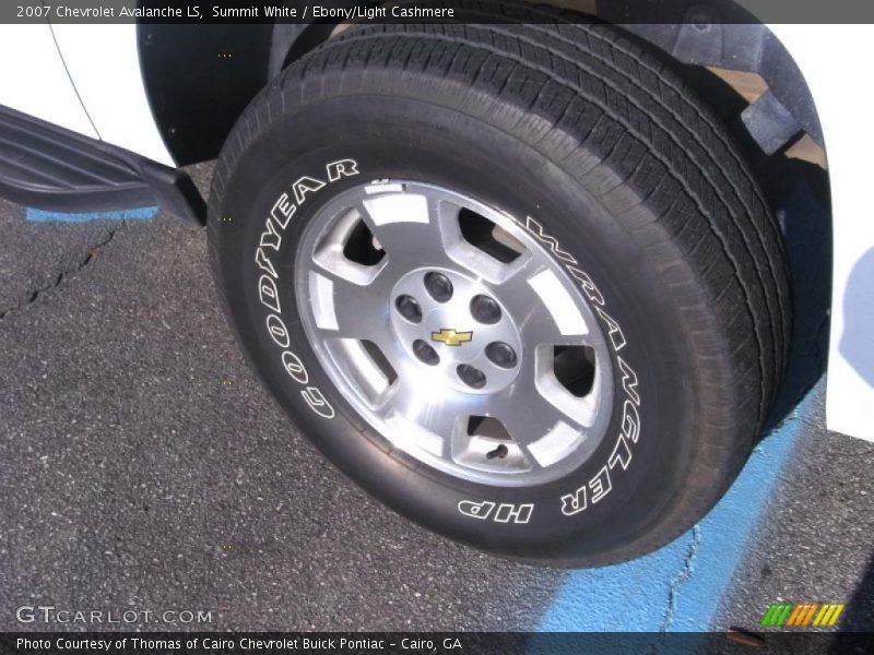 Summit White / Ebony/Light Cashmere 2007 Chevrolet Avalanche LS