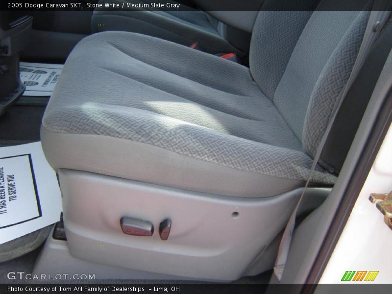 Stone White / Medium Slate Gray 2005 Dodge Caravan SXT