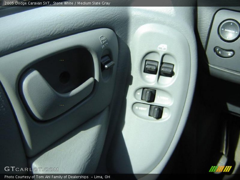 Stone White / Medium Slate Gray 2005 Dodge Caravan SXT