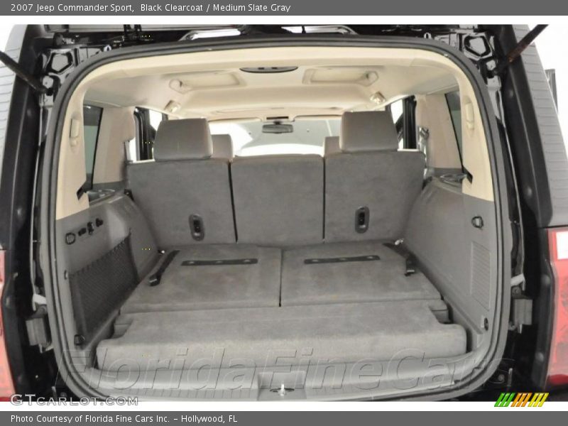 Black Clearcoat / Medium Slate Gray 2007 Jeep Commander Sport