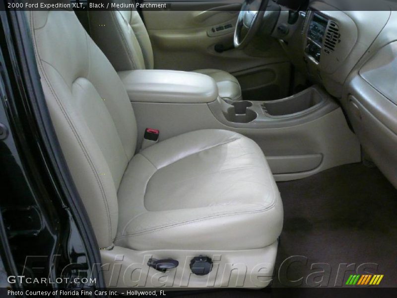 Black / Medium Parchment 2000 Ford Expedition XLT