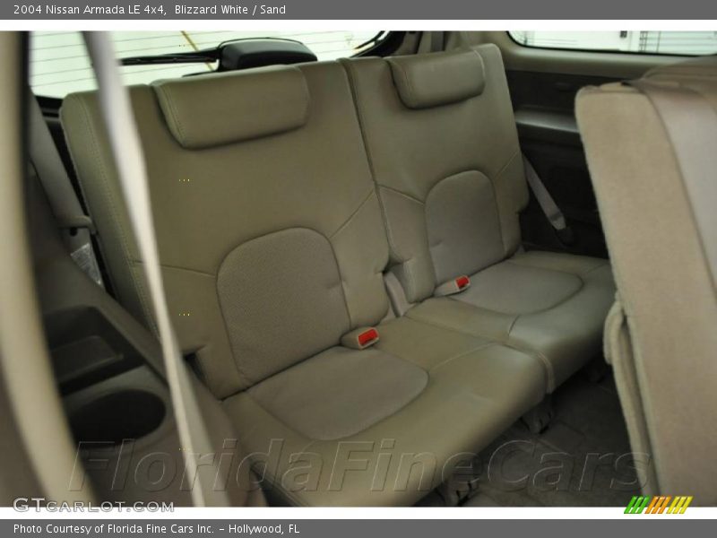 Blizzard White / Sand 2004 Nissan Armada LE 4x4