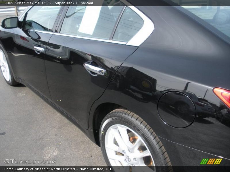 Super Black / Charcoal 2009 Nissan Maxima 3.5 SV