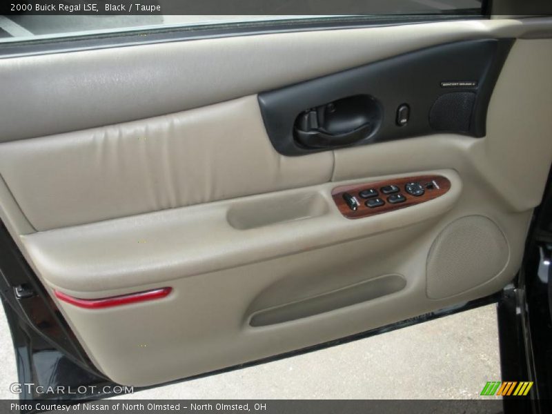 Black / Taupe 2000 Buick Regal LSE