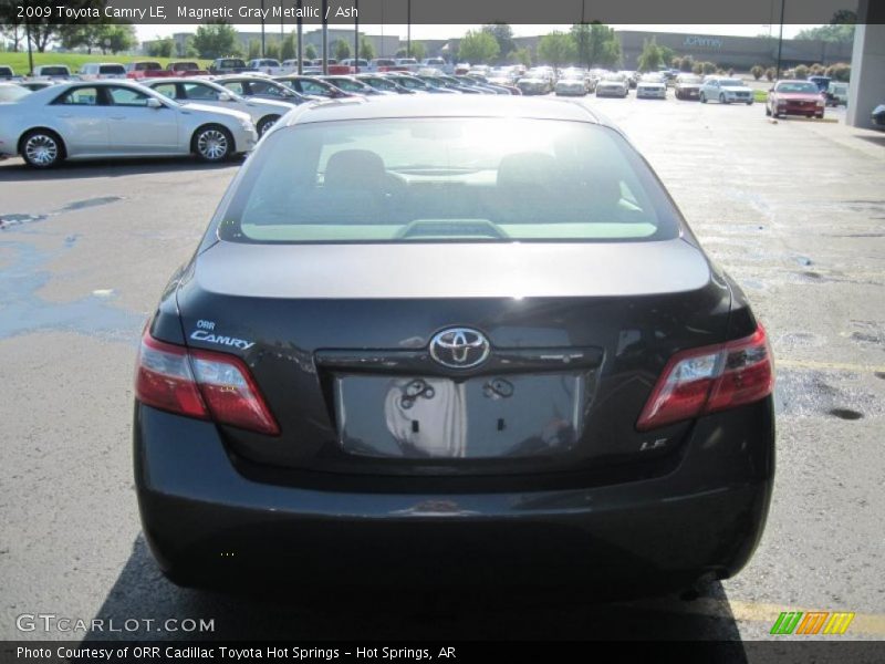 Magnetic Gray Metallic / Ash 2009 Toyota Camry LE