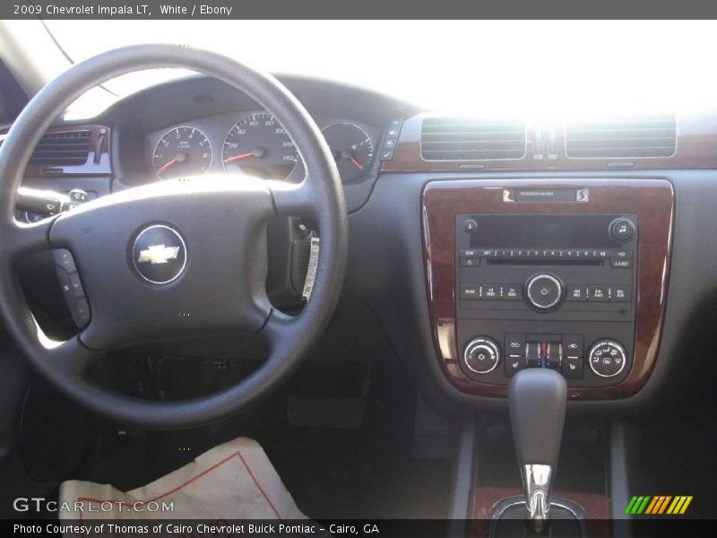 White / Ebony 2009 Chevrolet Impala LT