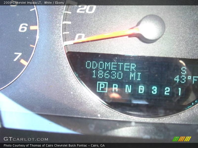 White / Ebony 2009 Chevrolet Impala LT