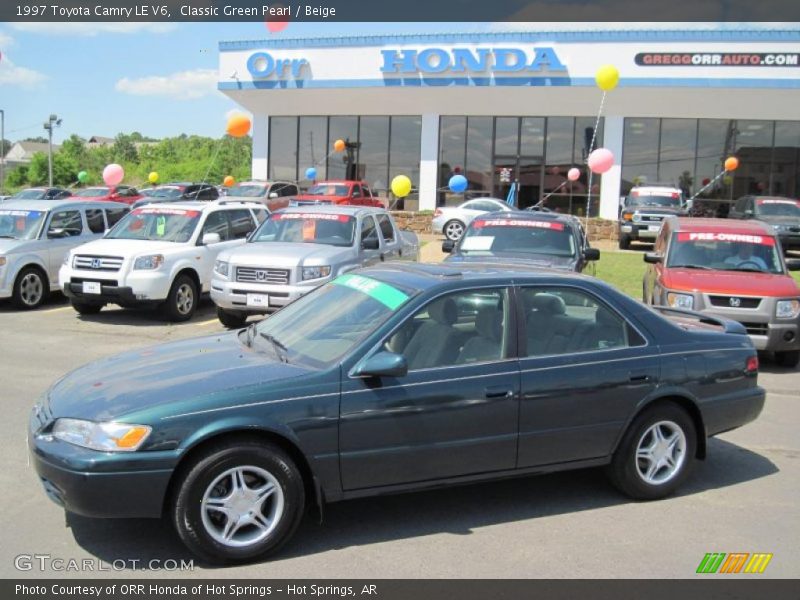 Classic Green Pearl / Beige 1997 Toyota Camry LE V6