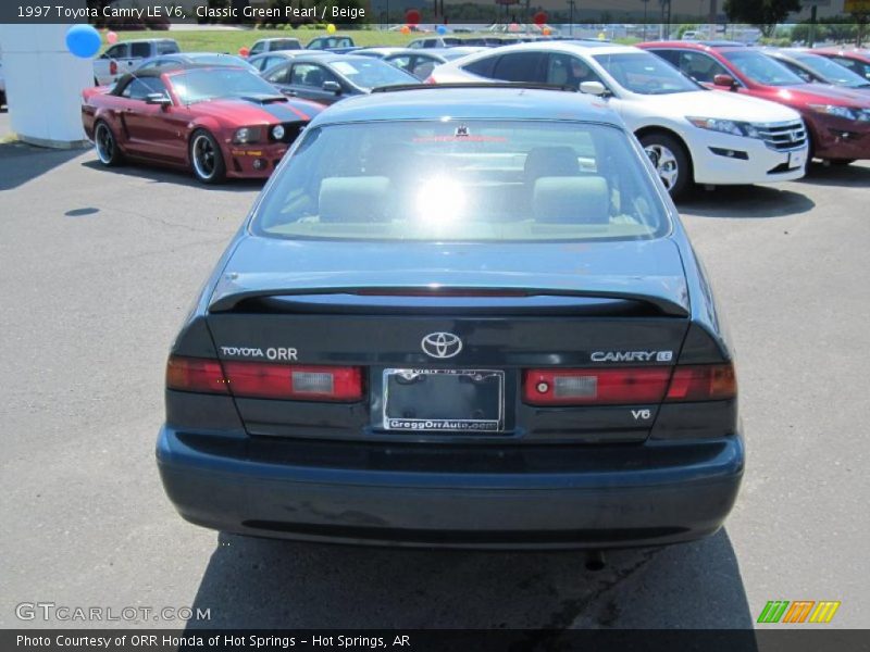 Classic Green Pearl / Beige 1997 Toyota Camry LE V6