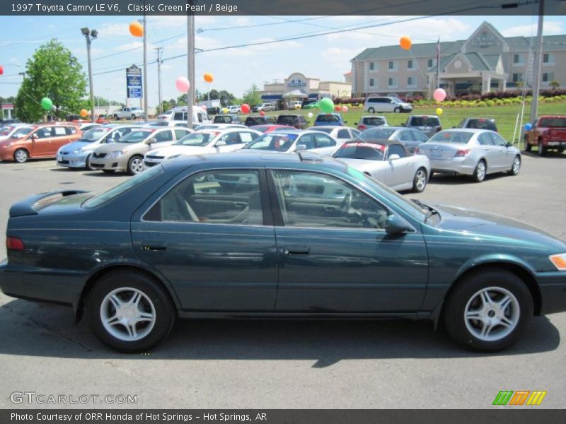 Classic Green Pearl / Beige 1997 Toyota Camry LE V6