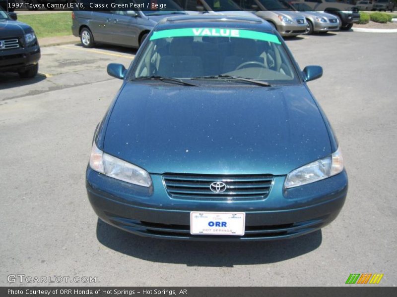 Classic Green Pearl / Beige 1997 Toyota Camry LE V6