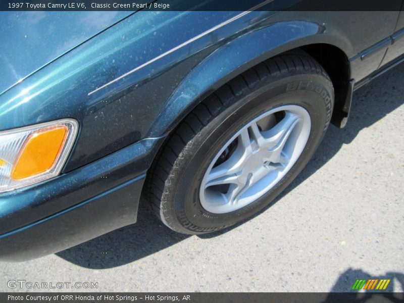 Classic Green Pearl / Beige 1997 Toyota Camry LE V6