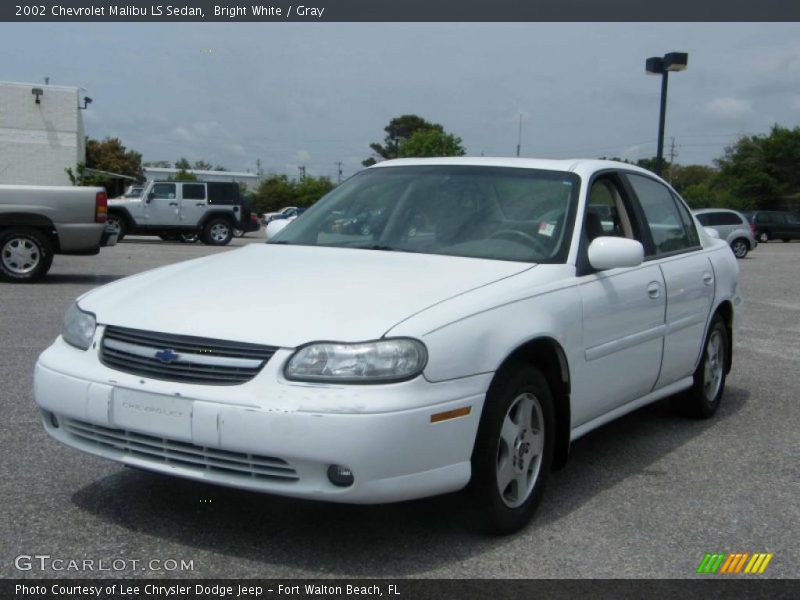 Bright White / Gray 2002 Chevrolet Malibu LS Sedan