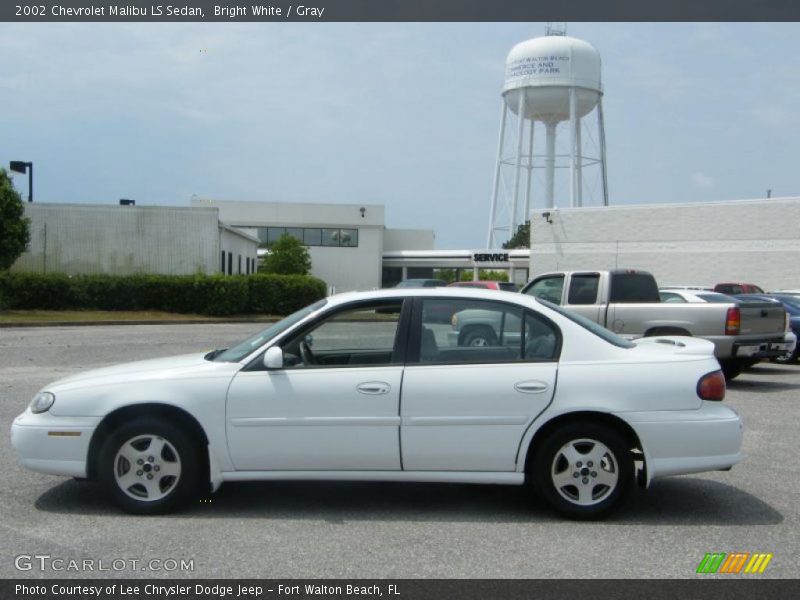 Bright White / Gray 2002 Chevrolet Malibu LS Sedan