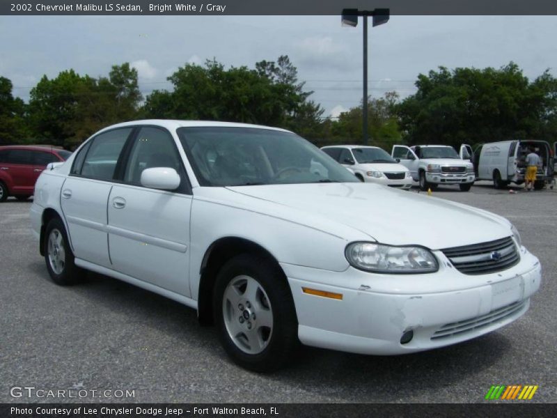 Bright White / Gray 2002 Chevrolet Malibu LS Sedan