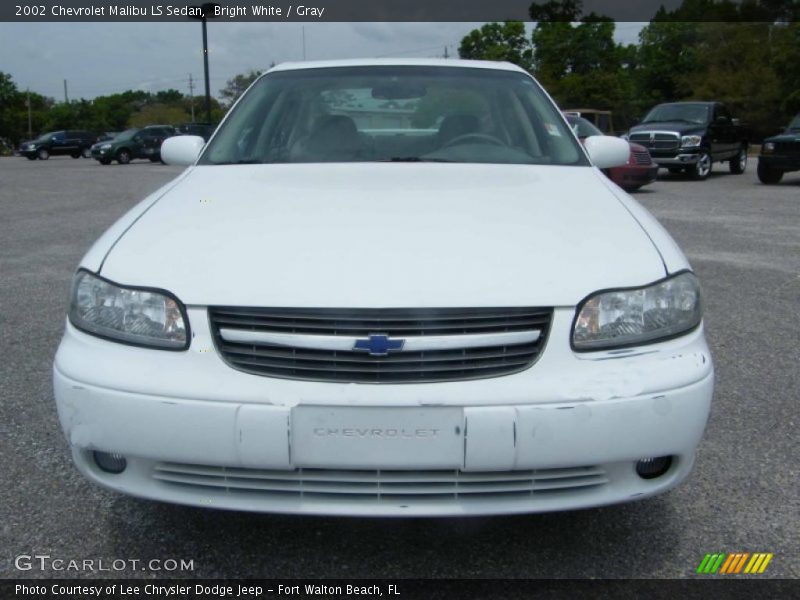 Bright White / Gray 2002 Chevrolet Malibu LS Sedan