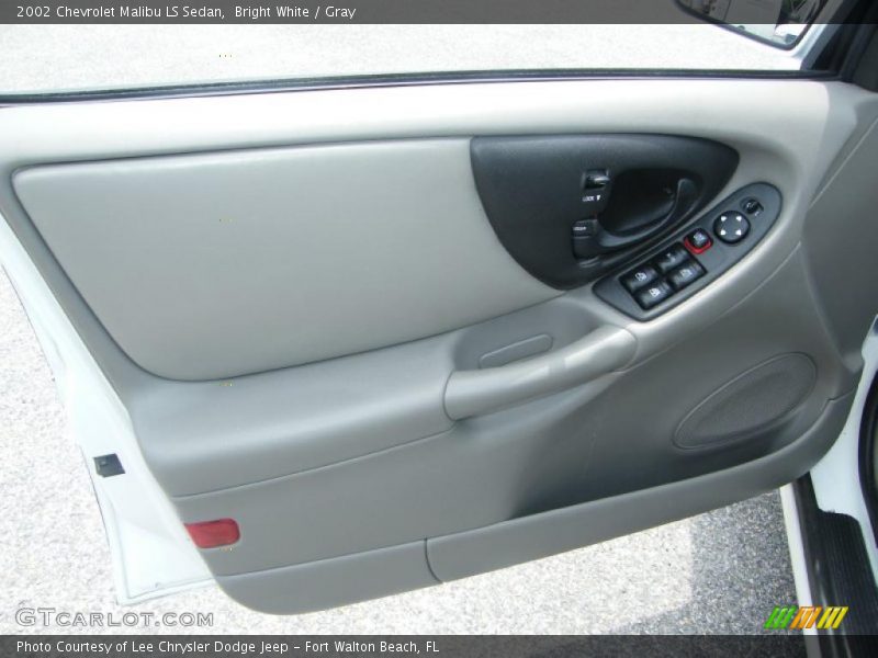 Bright White / Gray 2002 Chevrolet Malibu LS Sedan