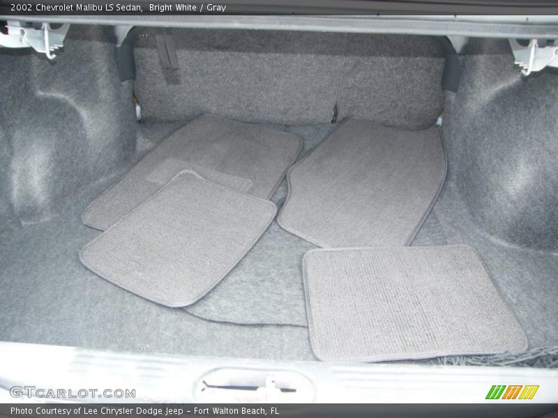 Bright White / Gray 2002 Chevrolet Malibu LS Sedan