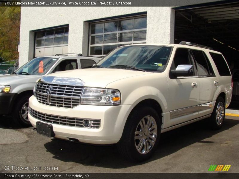 White Chocolate Tri-Coat / Charcoal 2007 Lincoln Navigator Luxury 4x4