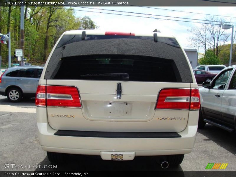 White Chocolate Tri-Coat / Charcoal 2007 Lincoln Navigator Luxury 4x4