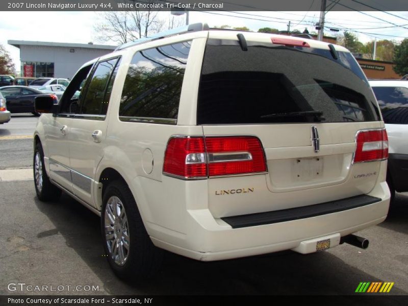 White Chocolate Tri-Coat / Charcoal 2007 Lincoln Navigator Luxury 4x4