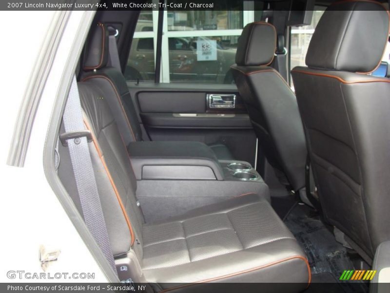 White Chocolate Tri-Coat / Charcoal 2007 Lincoln Navigator Luxury 4x4