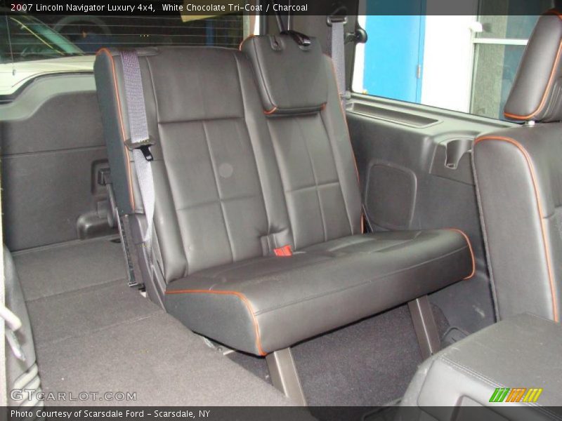White Chocolate Tri-Coat / Charcoal 2007 Lincoln Navigator Luxury 4x4